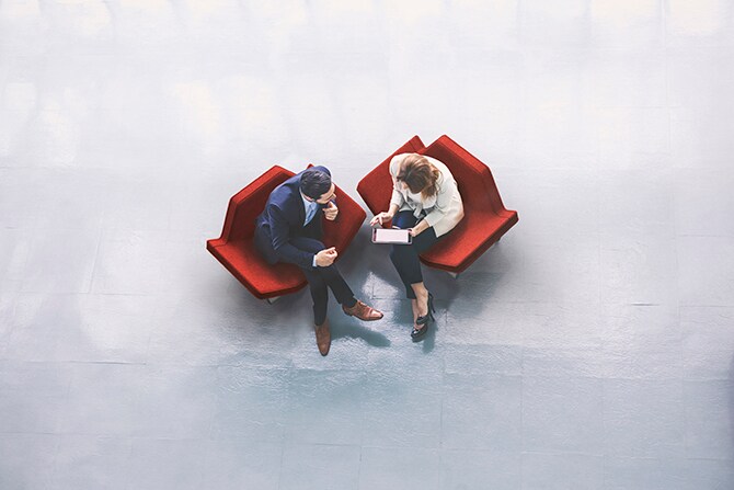 two colleagues having a discussion